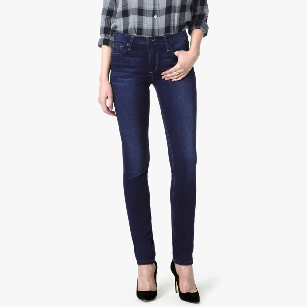 NWT Joe’s Jeans Size 26 Indigo Straight Leg